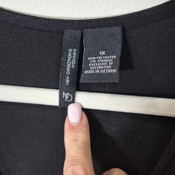 New Directions Black Short Sleeve Fringe Top Womens Plus 1X - Picture 2 of 9